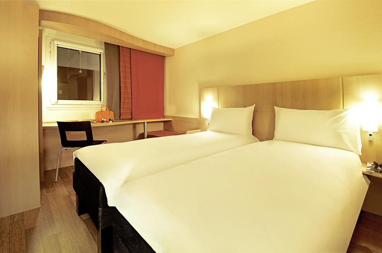 Отель Ibis Beauvais Aeroport Экстерьер фото